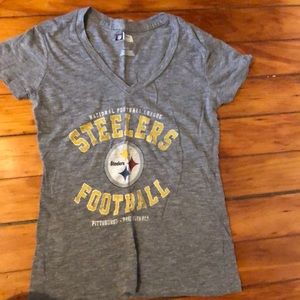 Grey Pittsburgh Steelers t shirt